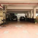 Taz Kamar Family Hotel